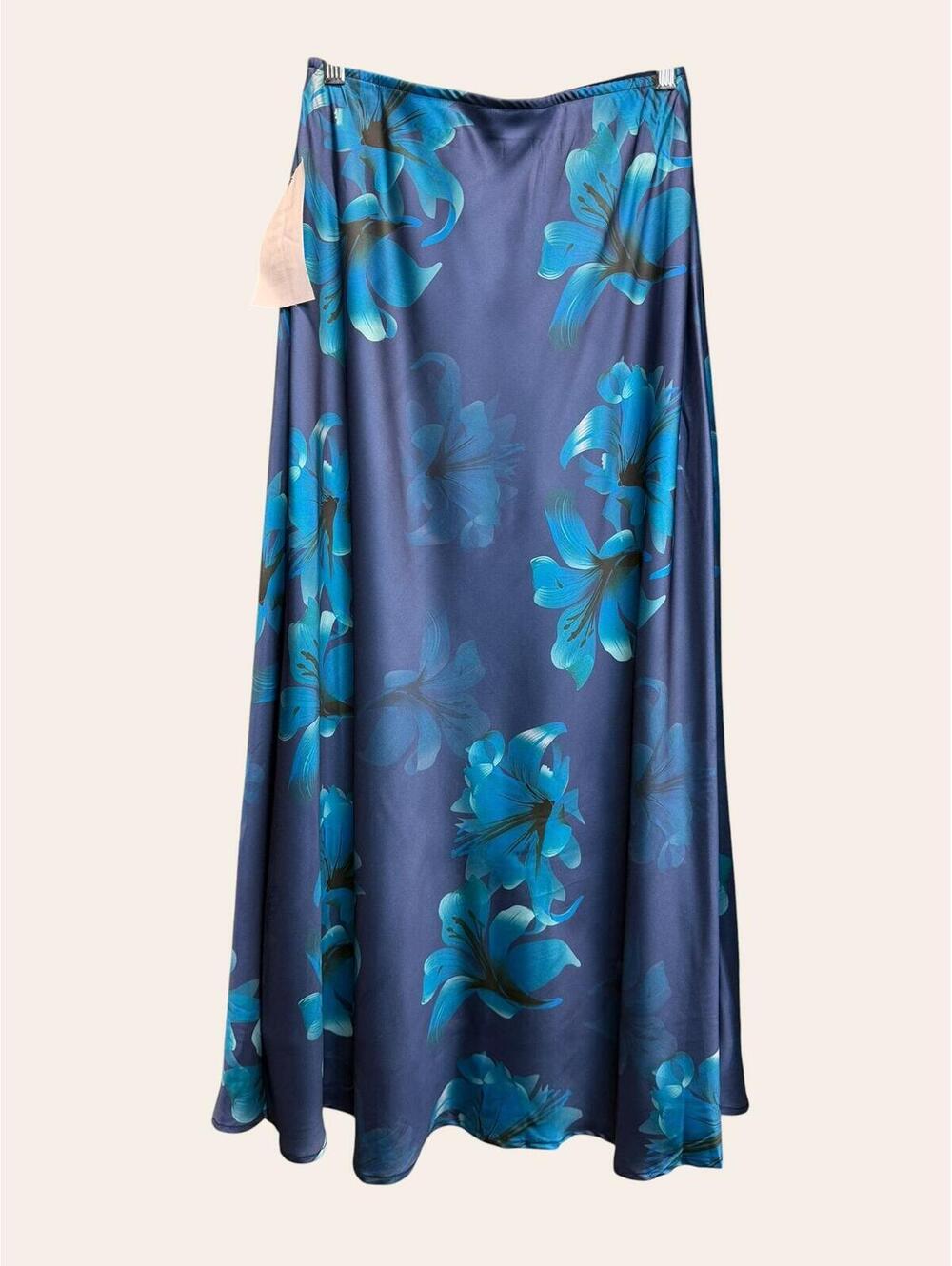 Yakira Bella Lisa Floral Skirt